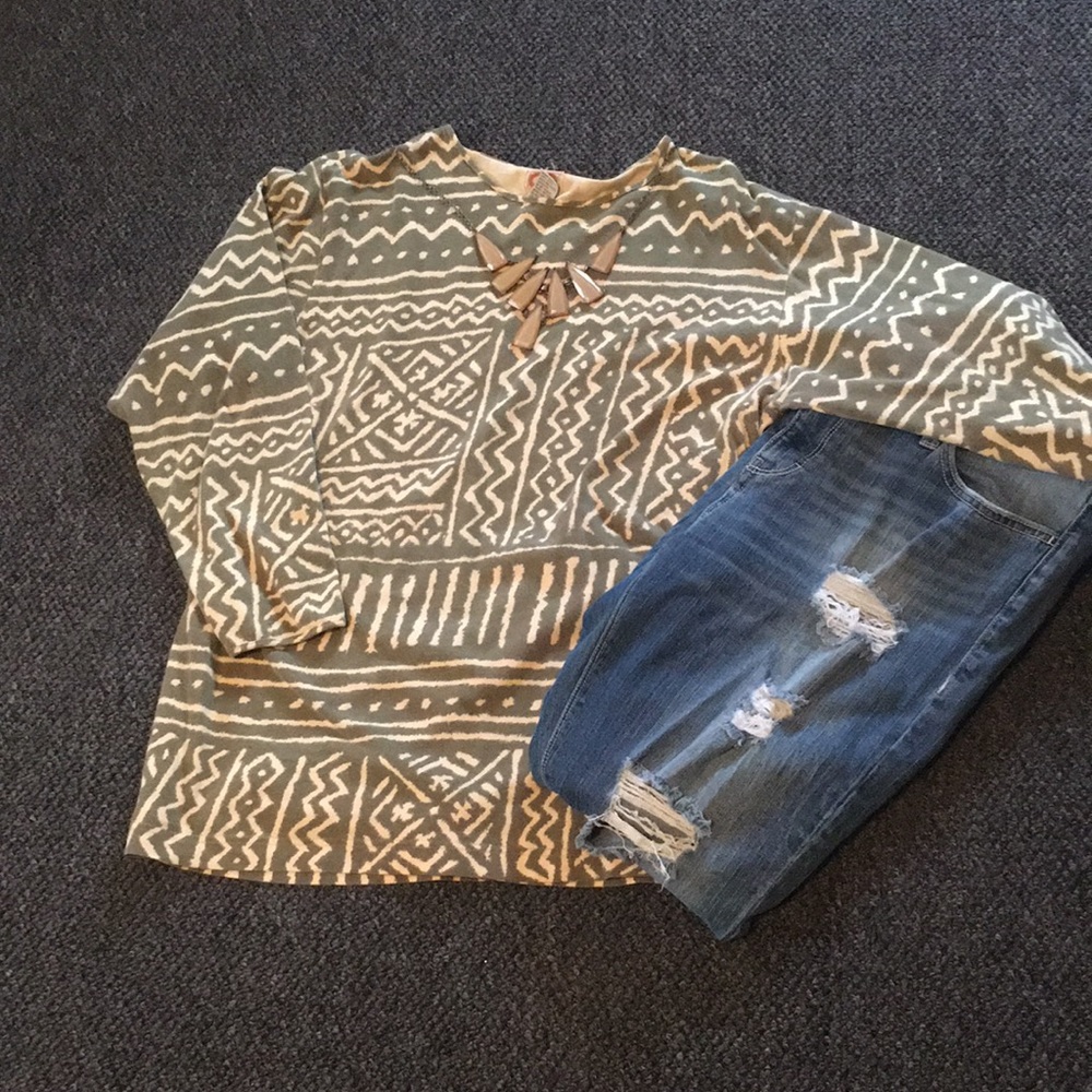 Tribal print tee
